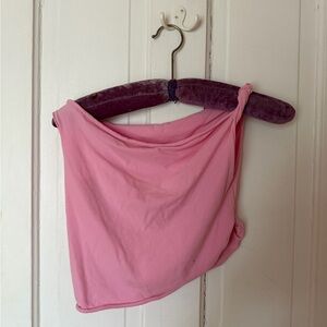 Skims off the shoulder/ one shoulder crop top